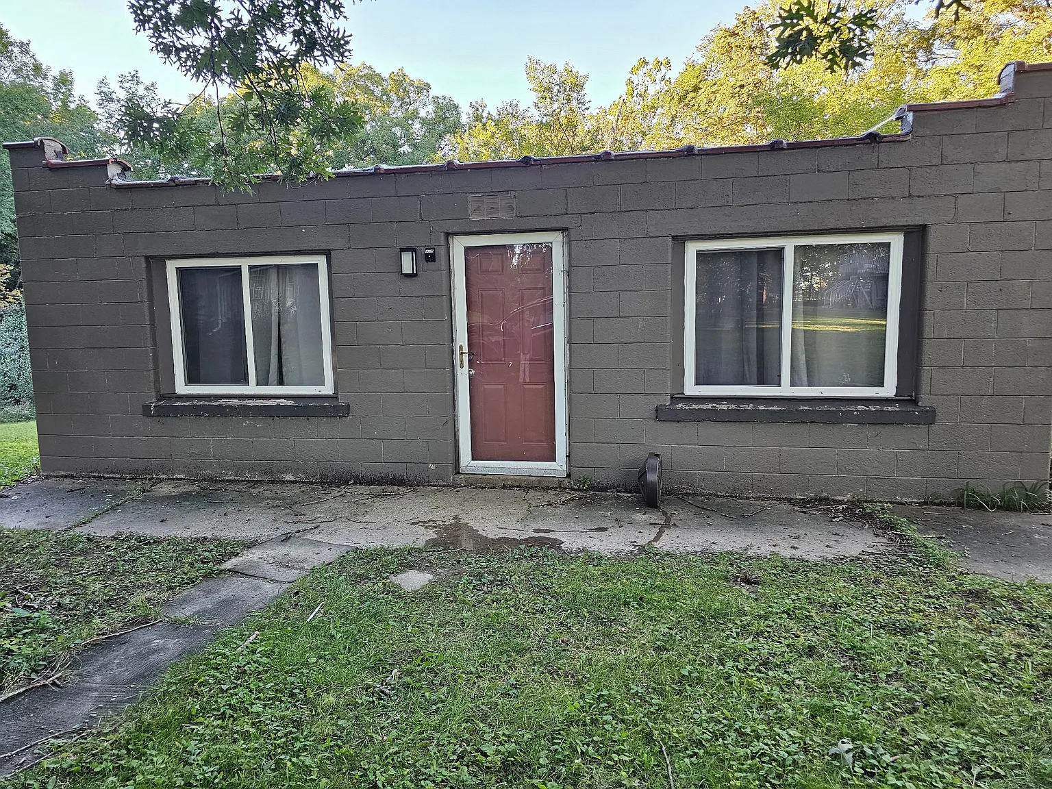 303 N Summit Dr — Photo 4