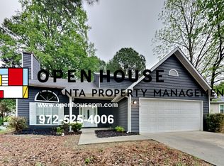 1971 Hollywood Dr, Lawrenceville, GA 30044