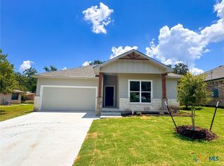 105 Elm Ln, Gatesville, TX 76528