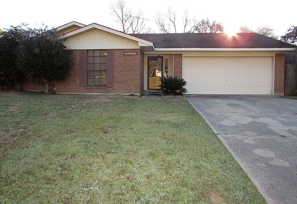 1st image of 9245 Blue Spruce Dr