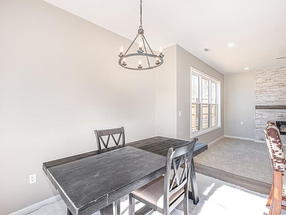 3rd image of 403 Elmwood Ct