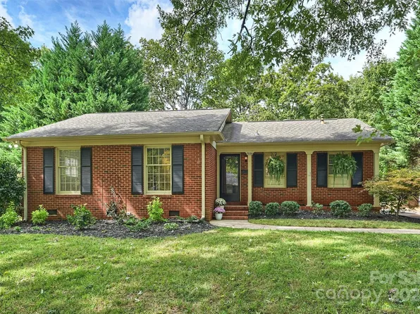 7036 Wrentree Dr, Charlotte, NC 28210