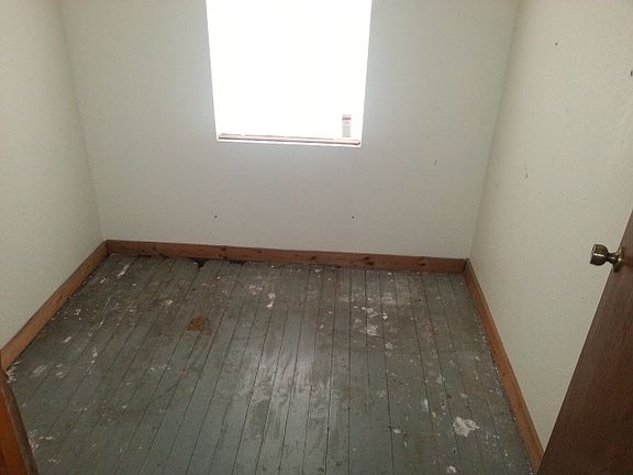 5th image of 102 W Resaca Dr