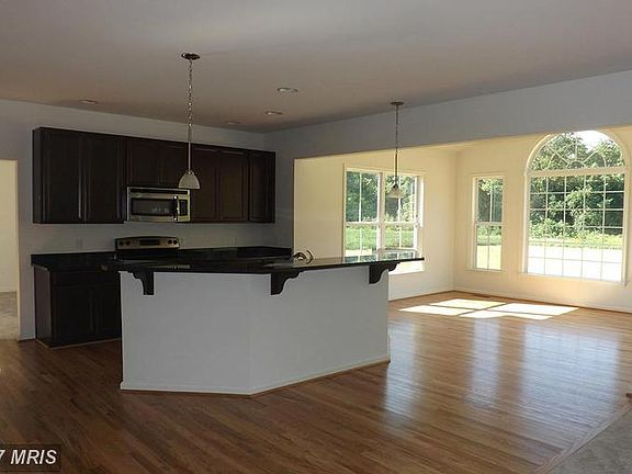 2nd image of 104 Dabbling Ct