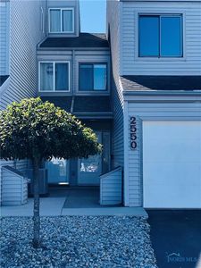 2550 W Village Dr #2550, Toledo, OH, 43614