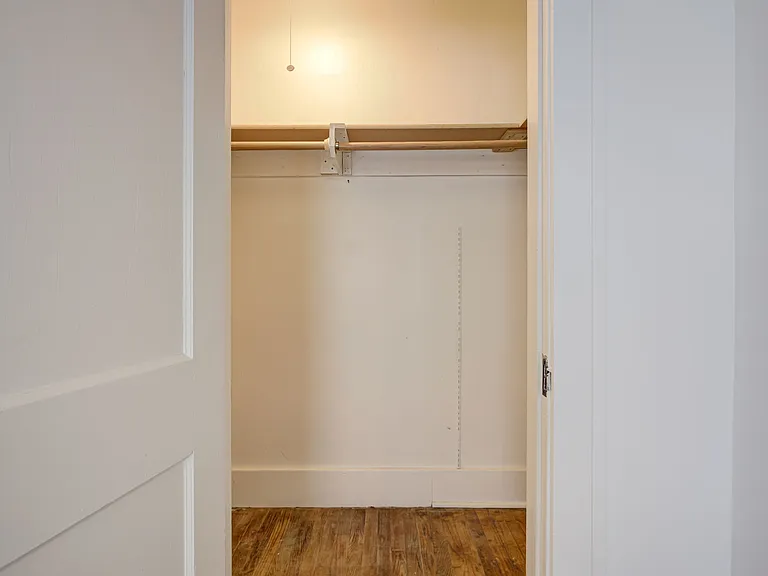 311 S Webster Ave #4 — Photo 18