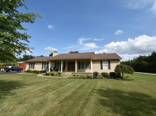 1012 Greenbriar Rd, Mt Washington, KY 40047