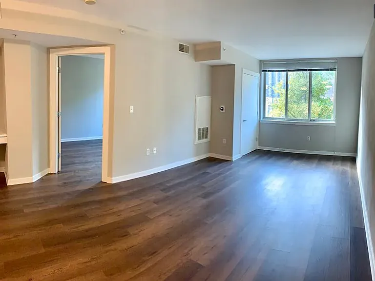 1000 New Jersey Ave SE #209 — Photo 8