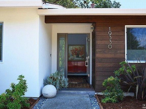 2nd image of 19330 Solano Ct