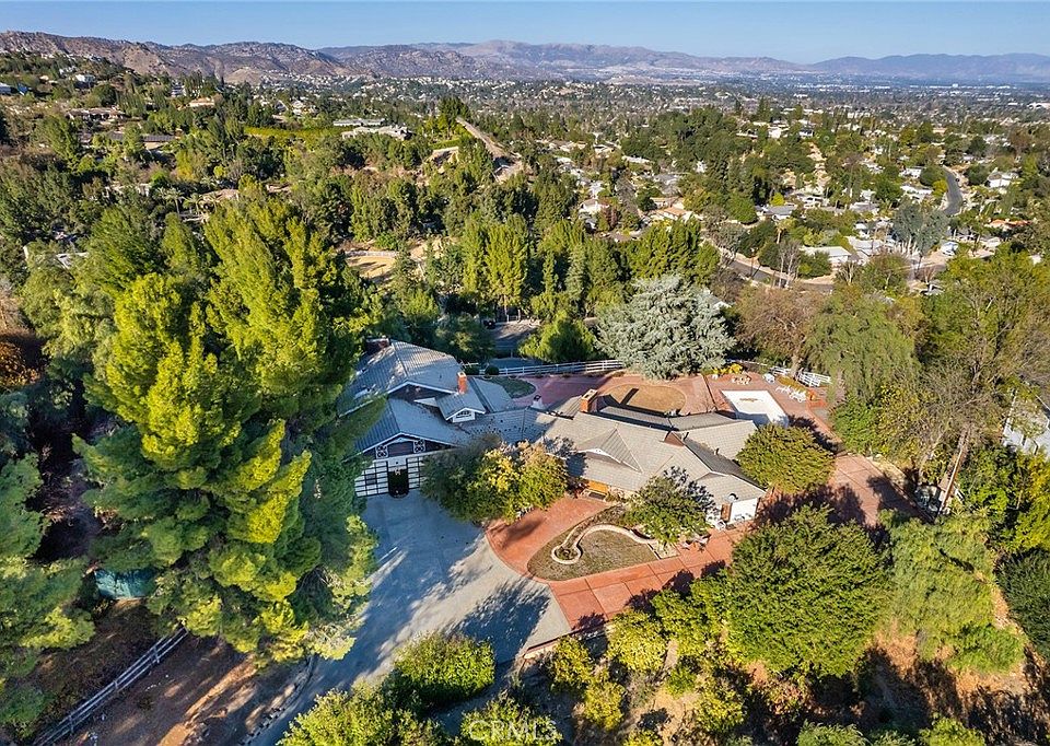 1st image of 6006 Clear Valley Rd #10