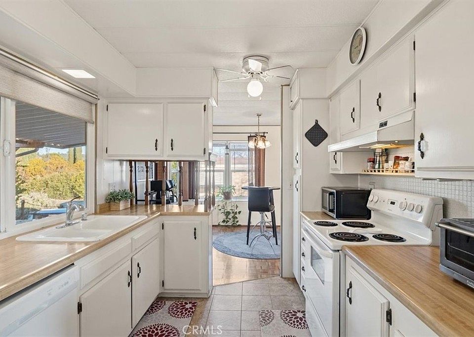 1st image of 157 Oak Grove Pkwy #157
