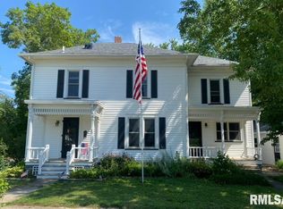 26 NW 3rd St, Galva, IL 61434