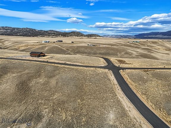 4th image of 13 Sharon Rose Rd