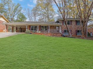 2476 Burnt Leaf Ln, Decatur, GA 30033