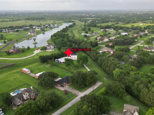 13400 Mount Vernon St, Santa Fe, TX 77510