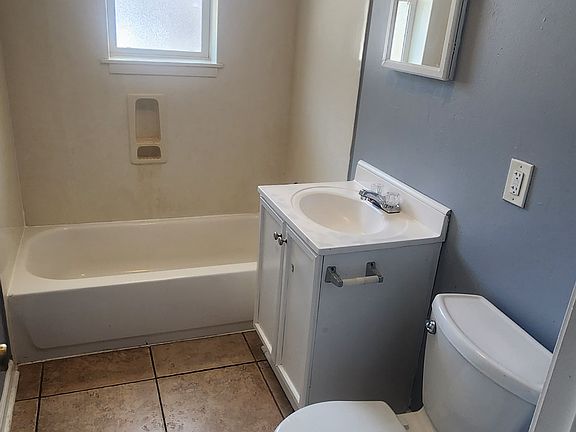 2nd image of 2006 Chalona Ln APT 2B