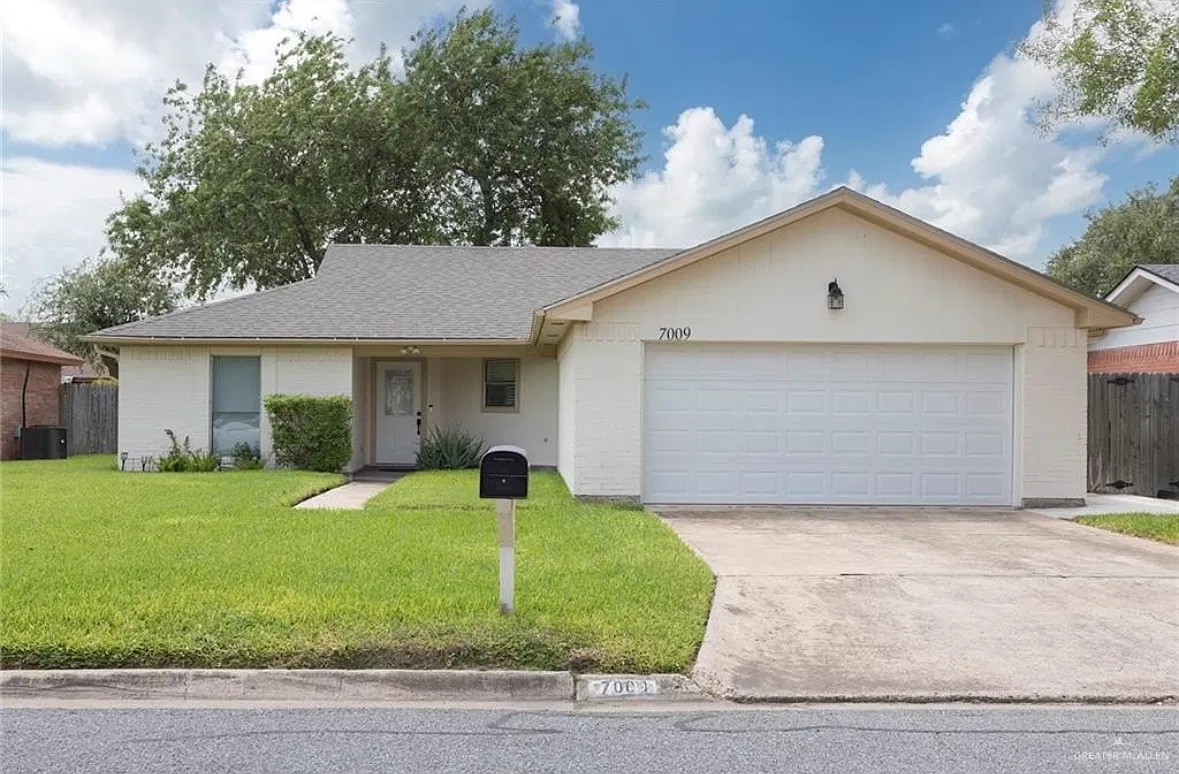 3 bed, 1534 sqft, $1,800 — Photo 1