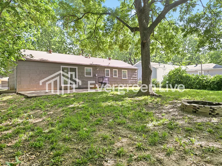 5907 E 99th Ter — Photo 15