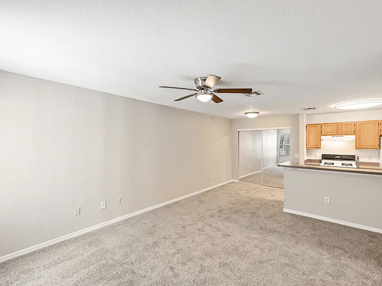 Cambridge Cove and Kathleen Pointe Apartment Homes — Photo 19