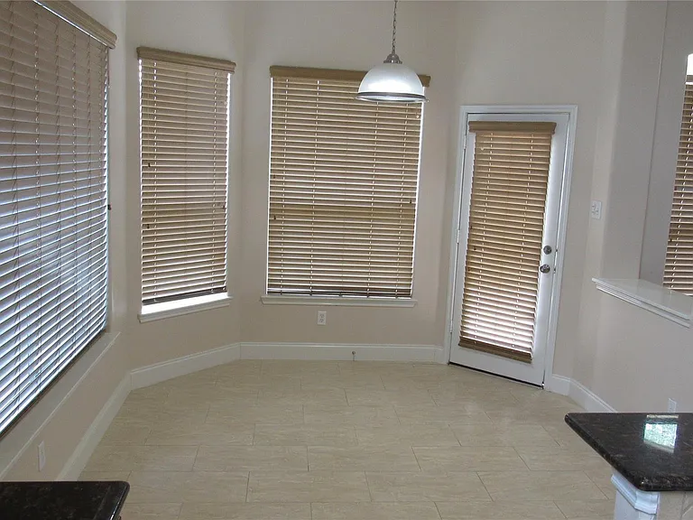 17615 Belwood Park Ln — Photo 7