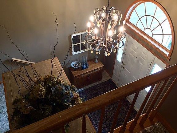 4th image of 513 Glade Pl