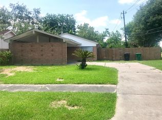 6423 Heatherbrook Dr, Houston, TX 77085
