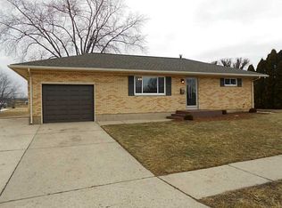 1060 Blaine Ave, Springfield, OH 45503