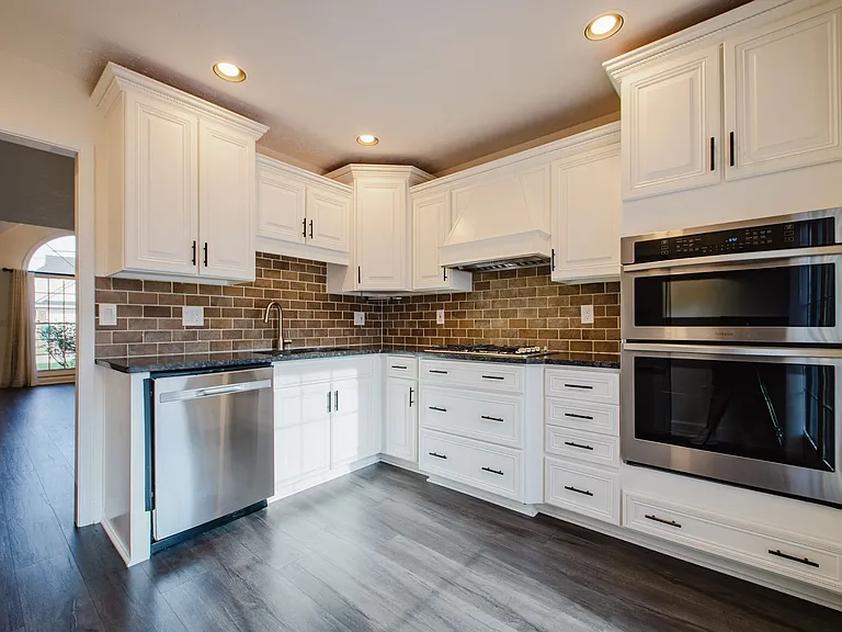 3413 Rainview Cir — Photo 12