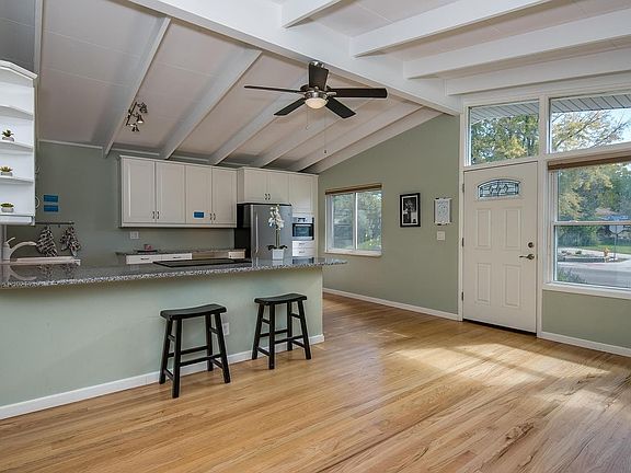 4th image of 877 E Panama Dr