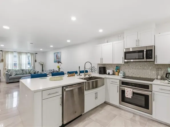 731 W Elkcam Cir Unit A109, Marco Island, FL 34145