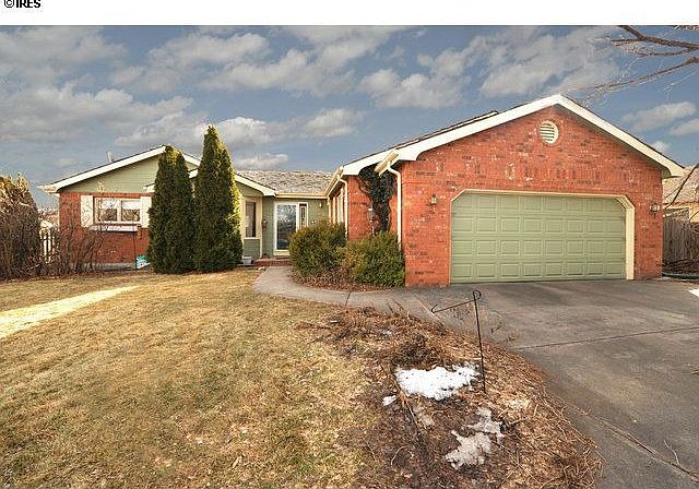 2nd image of 1445 Wakerobin Ct