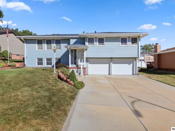 9556 N St, Omaha, NE 68127