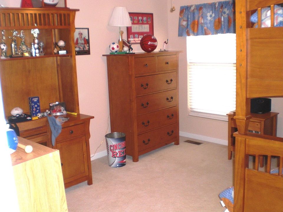 1st image of 551 Savannah Dr