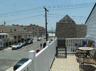 25 Georgia Ave, Long Beach, NY 11561