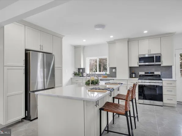 1312 Locust Ave, Voorhees, NJ 08043