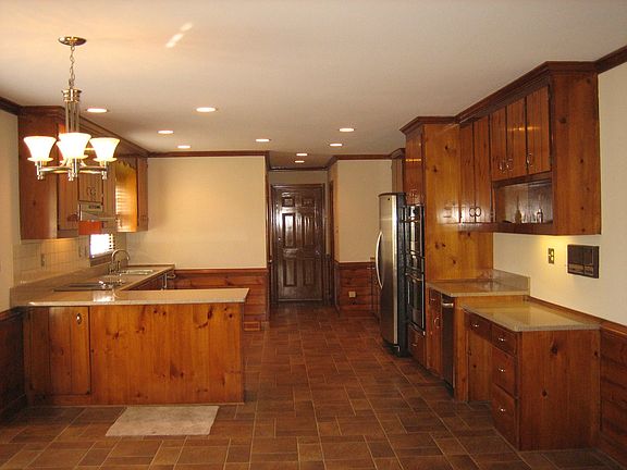 3rd image of 5809 Country Manor Pl
