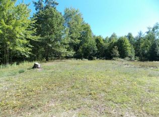 898 W Wild Cherry Dr, Sanford, MI 48657