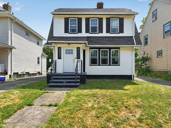 2017 Goodnor Rd, Cleveland Heights, OH 44118