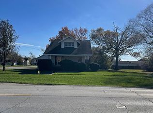 300 W Main St, Toledo, IL 62468
