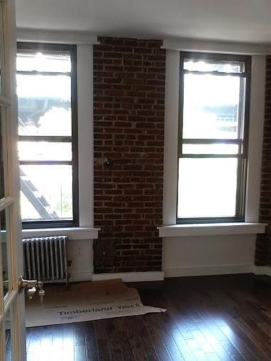 1st image of 13 Market St APT 9