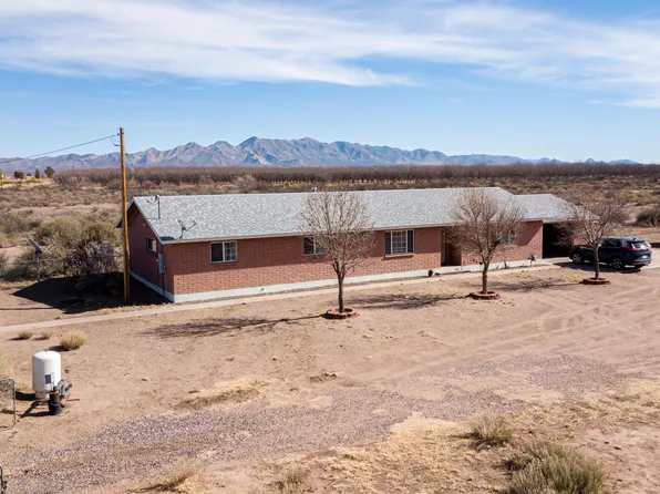 4377 W Thompson Rd, Elfrida, AZ 85610