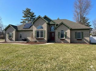 664 John R Rd, Rochester Hills, MI