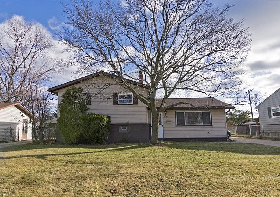 1st image of 5549 Vickie Ln