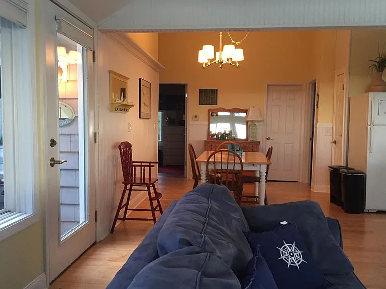 51 Center Rd — Photo 4