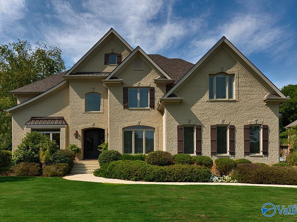 1st image of 706 Marina Park Dr SE