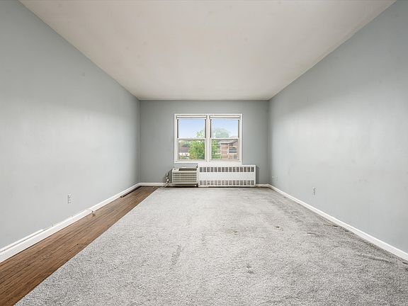 2nd image of 11 Park Pl APT 2E