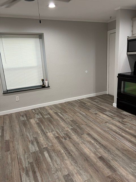 2nd image of 5969 Lewis St #102