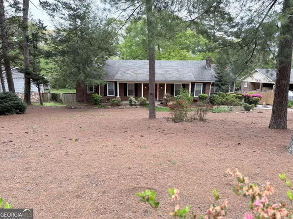 3033 Riviera Dr NW, Conyers, GA 30012