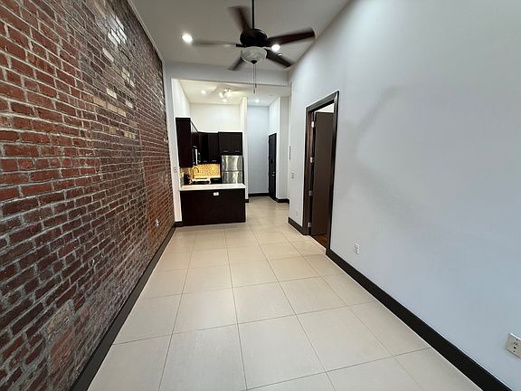 5th image of 25-71 22nd St #1R