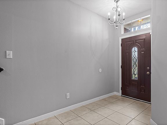 4th image of 1319 Oneil St